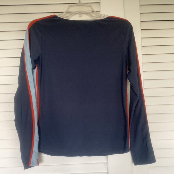 Nike women’s dry fit long sleeve workout top - Picture 2 of 5